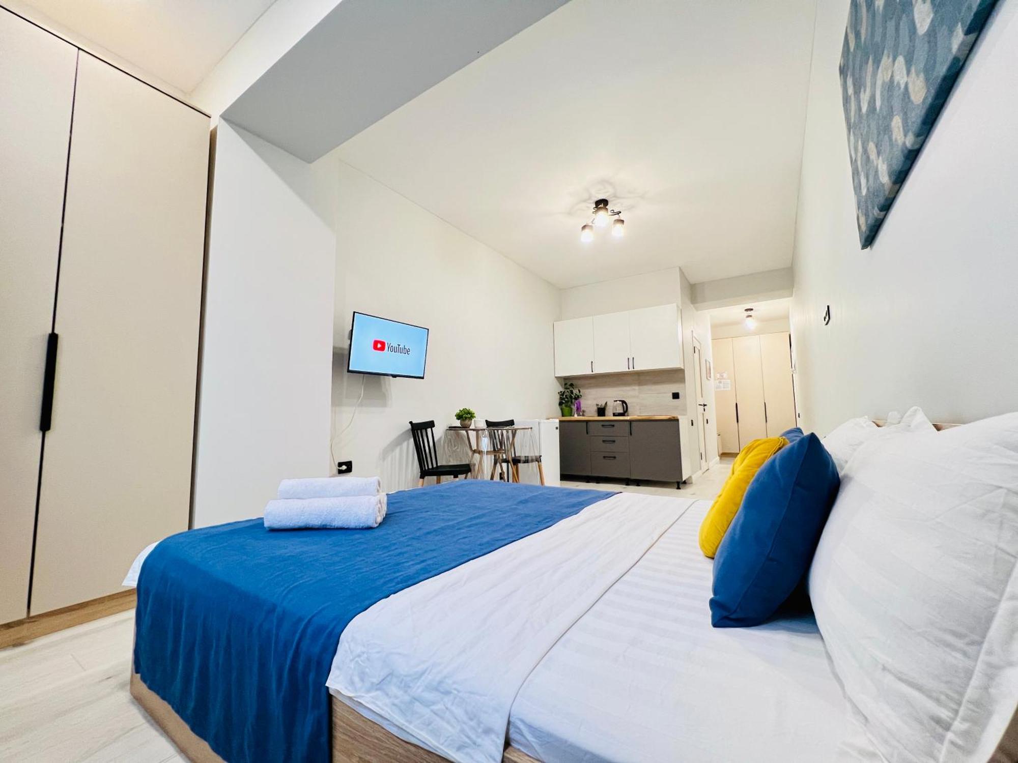 417i2 Aqua Aura Sholpan * Almaty