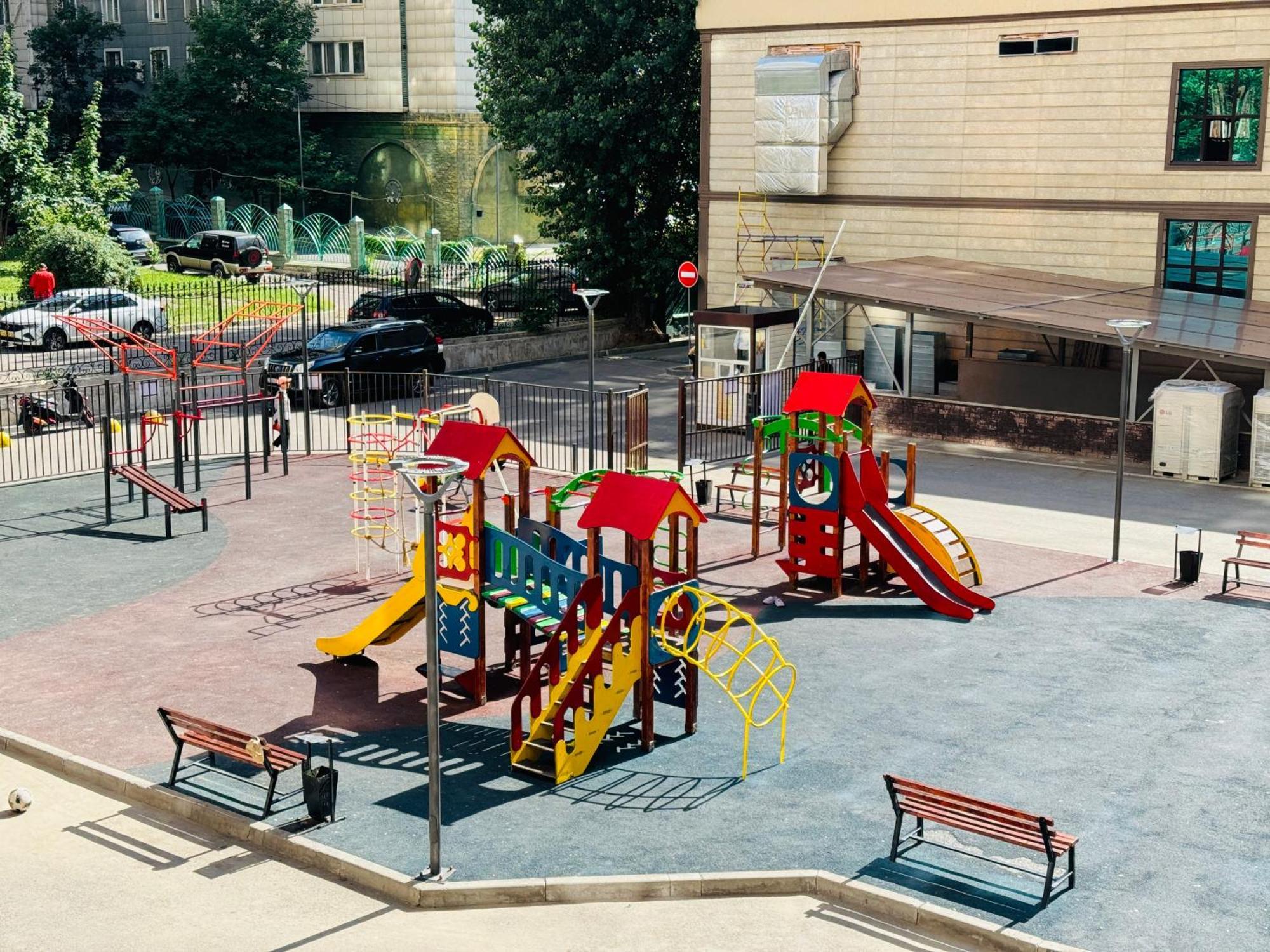 417i2 Aqua Aura Sholpan * Almaty
